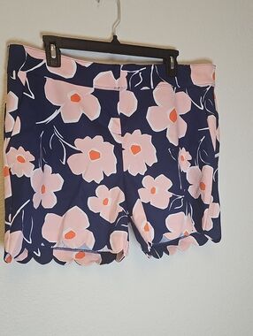 Isaac Mizrahi Navy Floral Scallop Hem Shorts with Pink Flowers Size 14